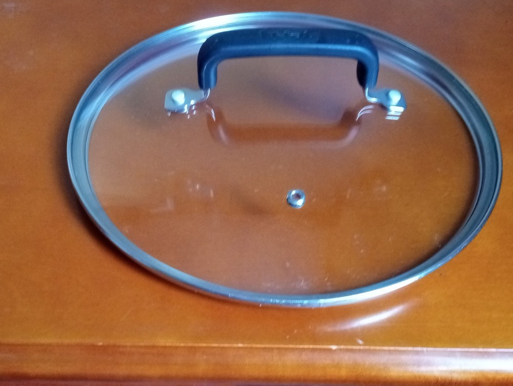 T-FAL Replacement  Glass Lid, Outer Rim 10", Rectangular Handle, Vented