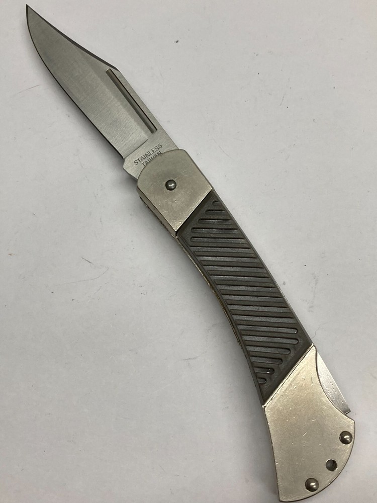 Heavy Duty Lockback Folding Knife w/Plain Blade, Rubber Grip K-7195M