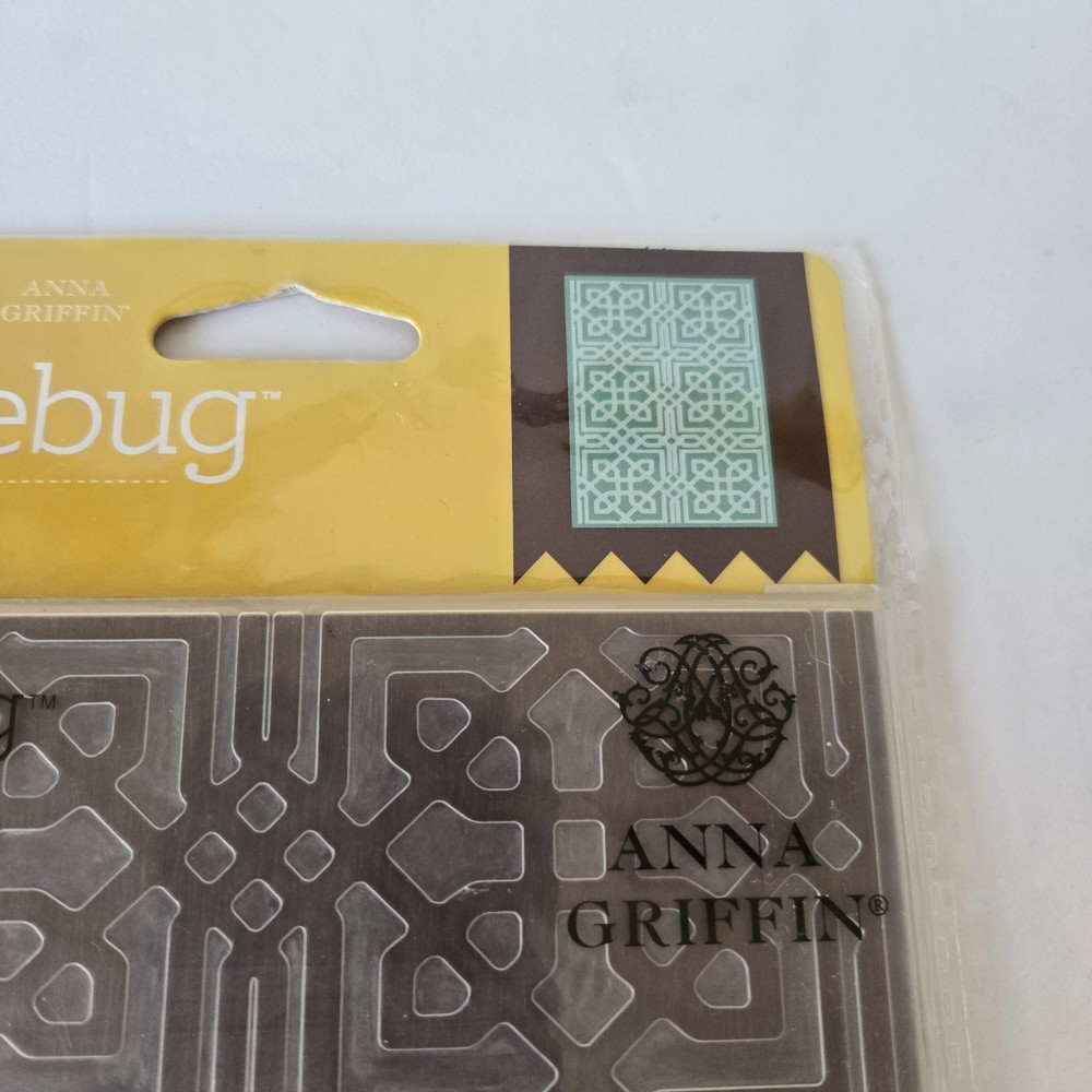 New Anna Griffin Cricut Cuttlebug CELTIC LINK Pattern 5"x7" Embossing Folder