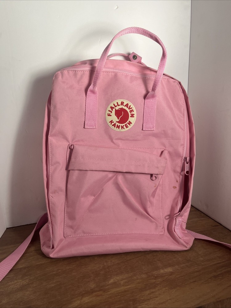 Fjällräven Kanken Backpack Pink