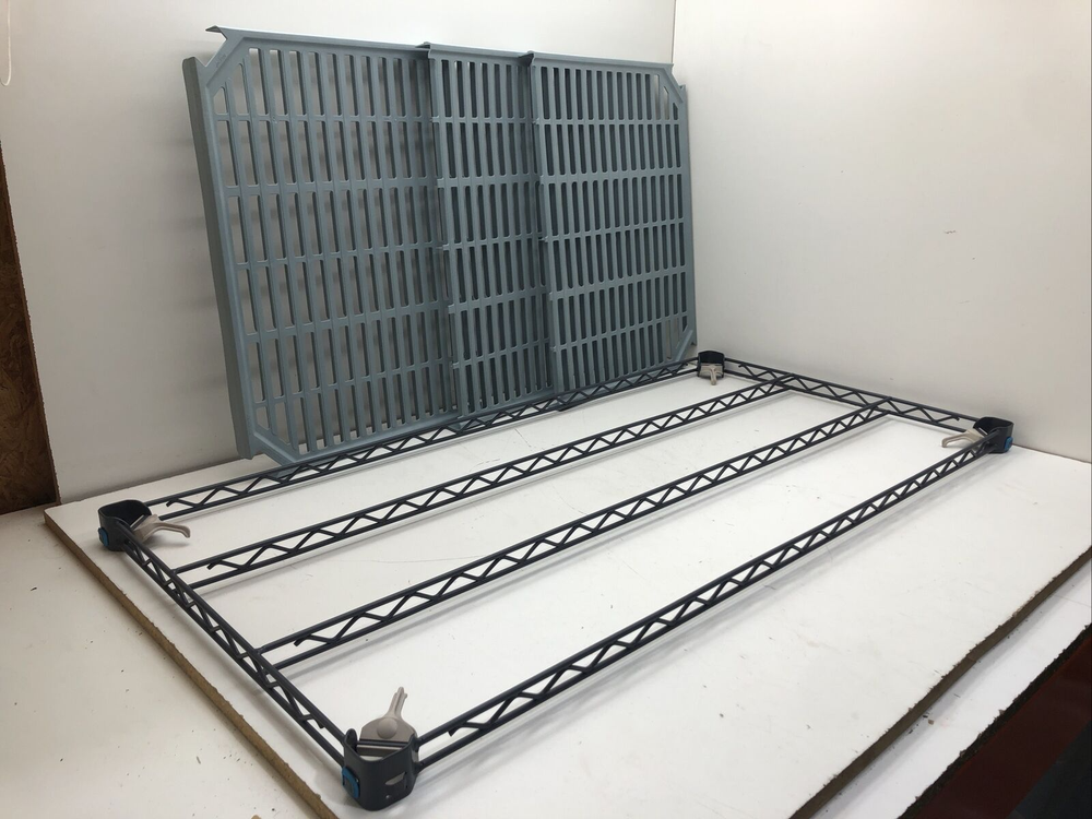 Metro H-6214 Vented Plastic Shelf