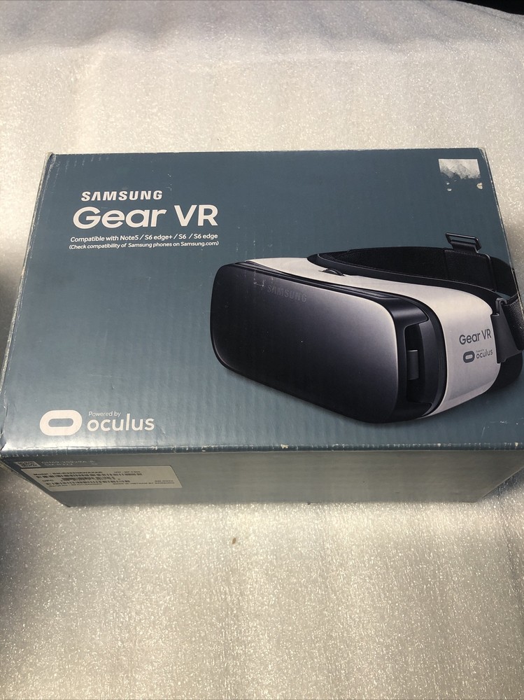 samsung gear vr powered by oculus