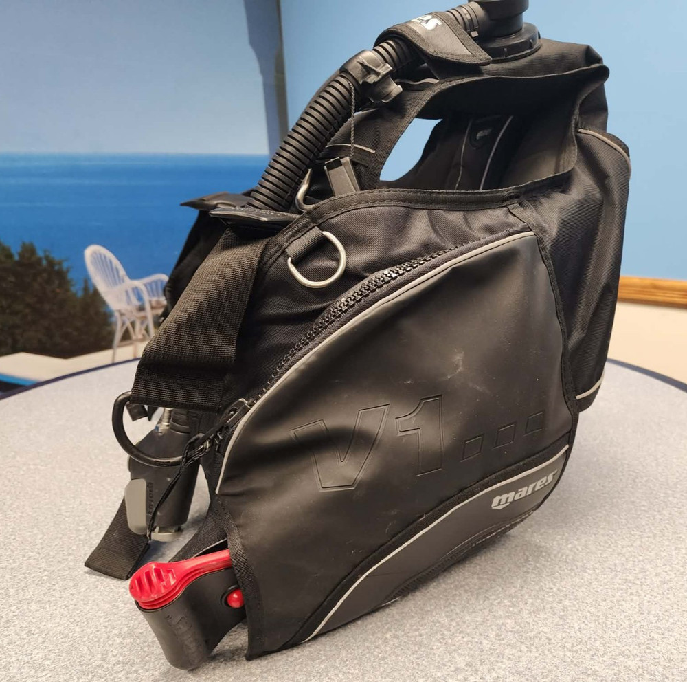 Mares V1 BCD - Large with Integrated Weights