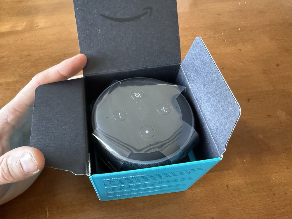 Amazon Echo Dot (3rd Generation) Smart Speaker - Charcoal