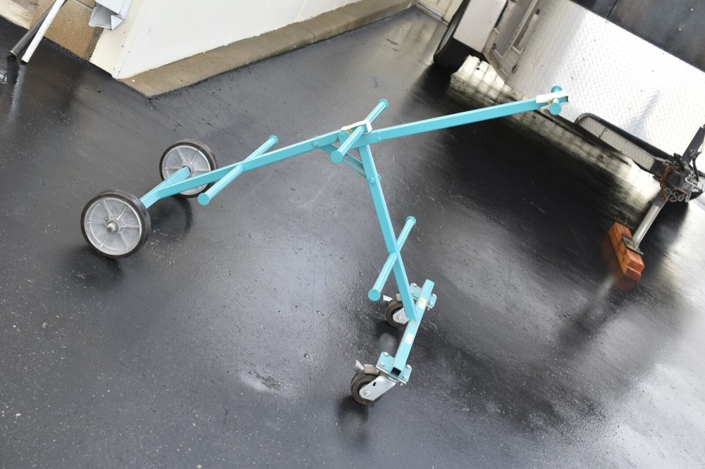 Sea wire reel caddy mobile on wheels