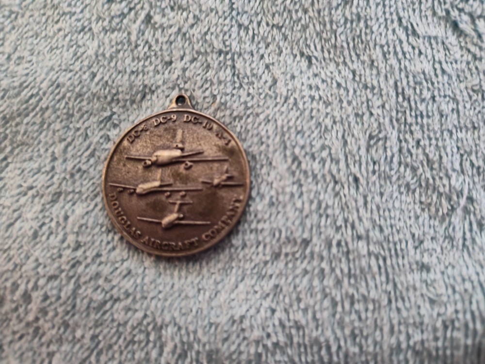 Douglas Aircraft Co. DC 8-DC 9-DC 10-A 4, Medallion