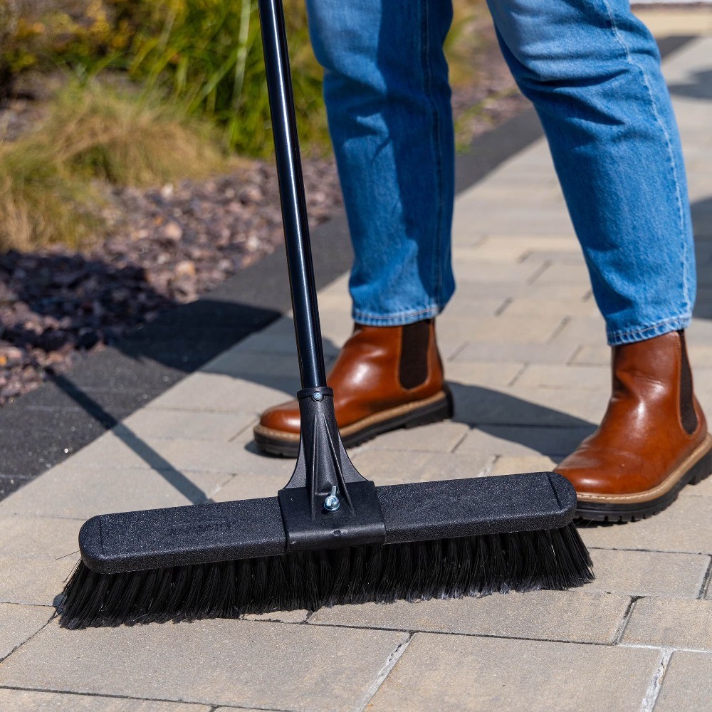 Libman 18" High Power Push Broom Multi-Surface Steel Handle