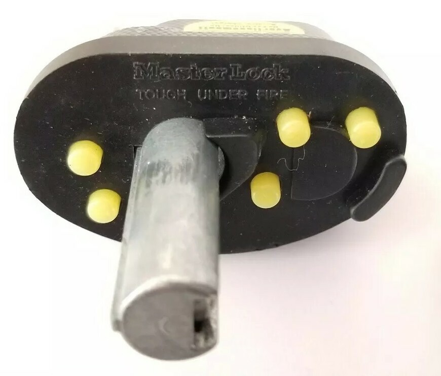 2 Master Lock 94DSPT 3-digit Combination Gun Locks