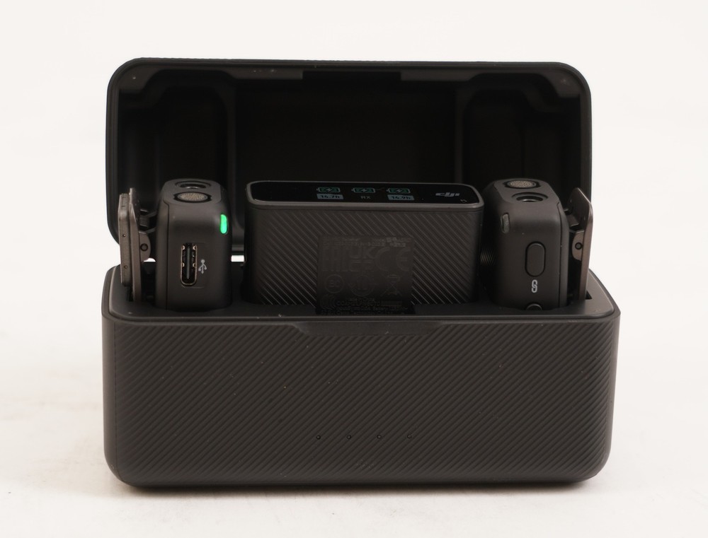 DJI Mic 2 2 TX 1 RX Charging Case Wireless Microphone System PRO