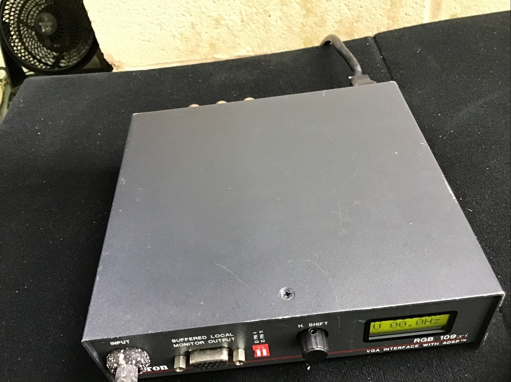 Extron VGA Interface With ADSP RGB 109 xi
