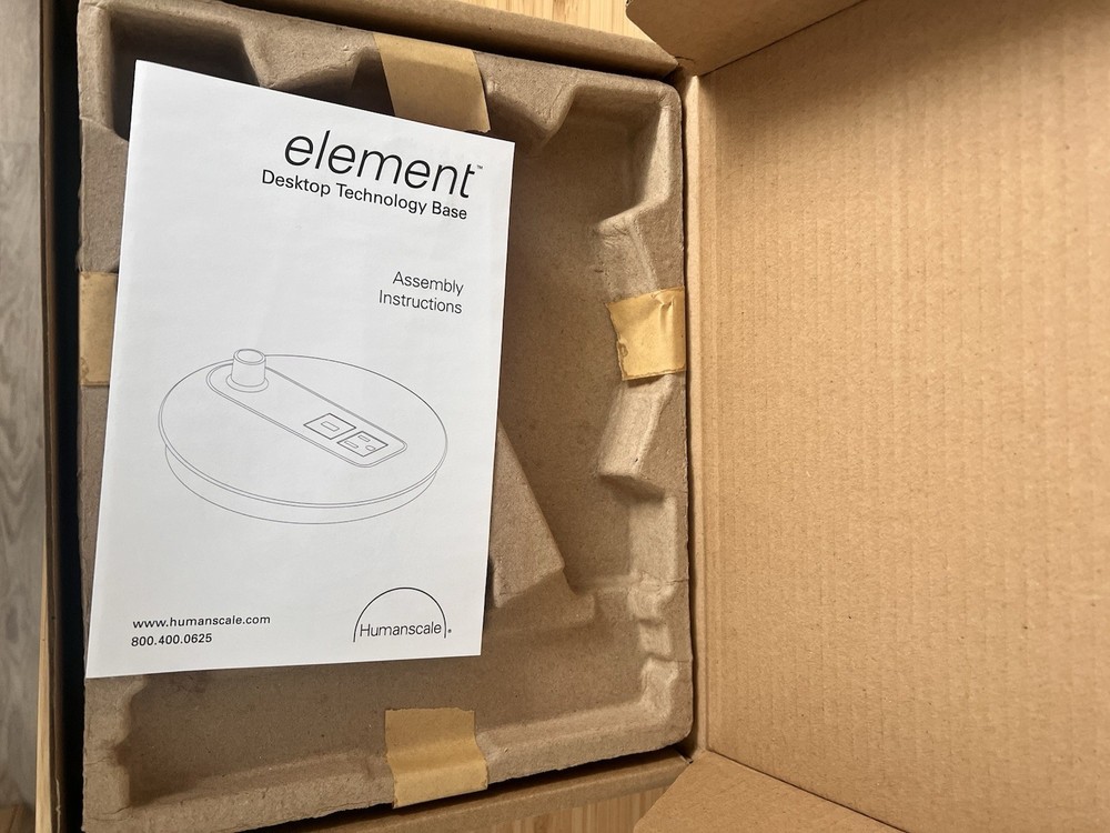 Humanscale Disc Task Light W/tech Charging base- Silver open-box, New