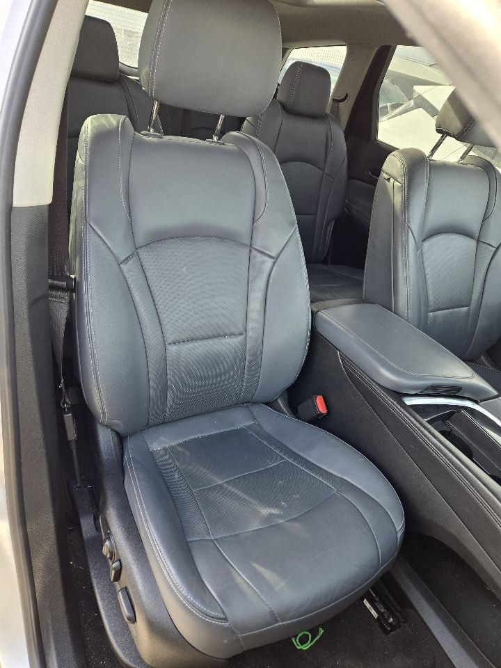 2020-2024 Buick Enclave Display and Control Panel