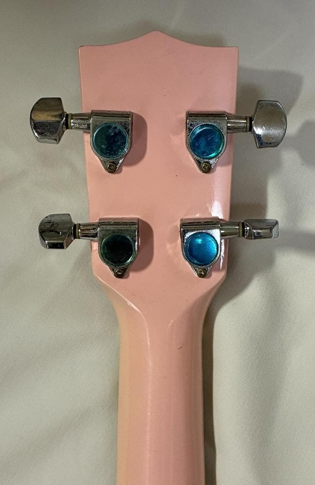 KALA electric ukulele pink