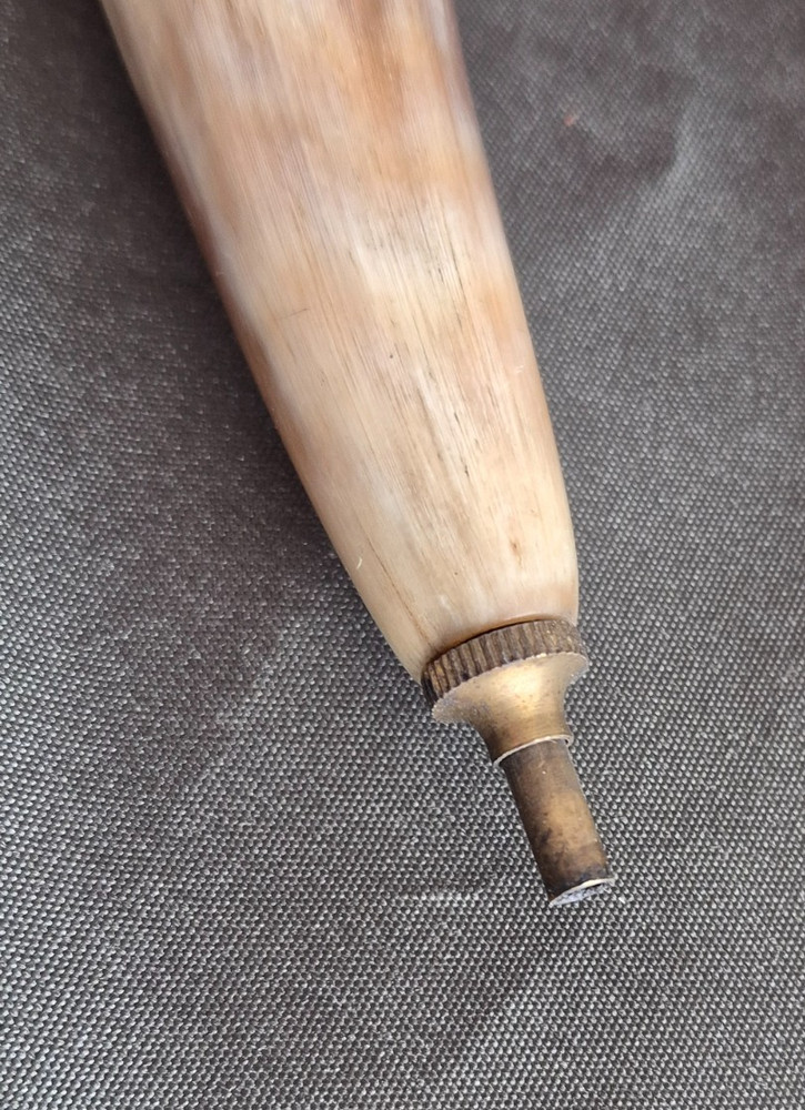 Muzzleloader Black Powder Priming Horn Flintlock Pan Charger