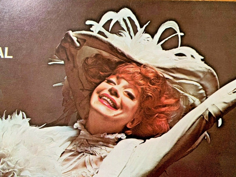 REDUCED!!! MINT !!!! VINTAGE!!! HELLO DOLLY BROADWAY PROGRAM