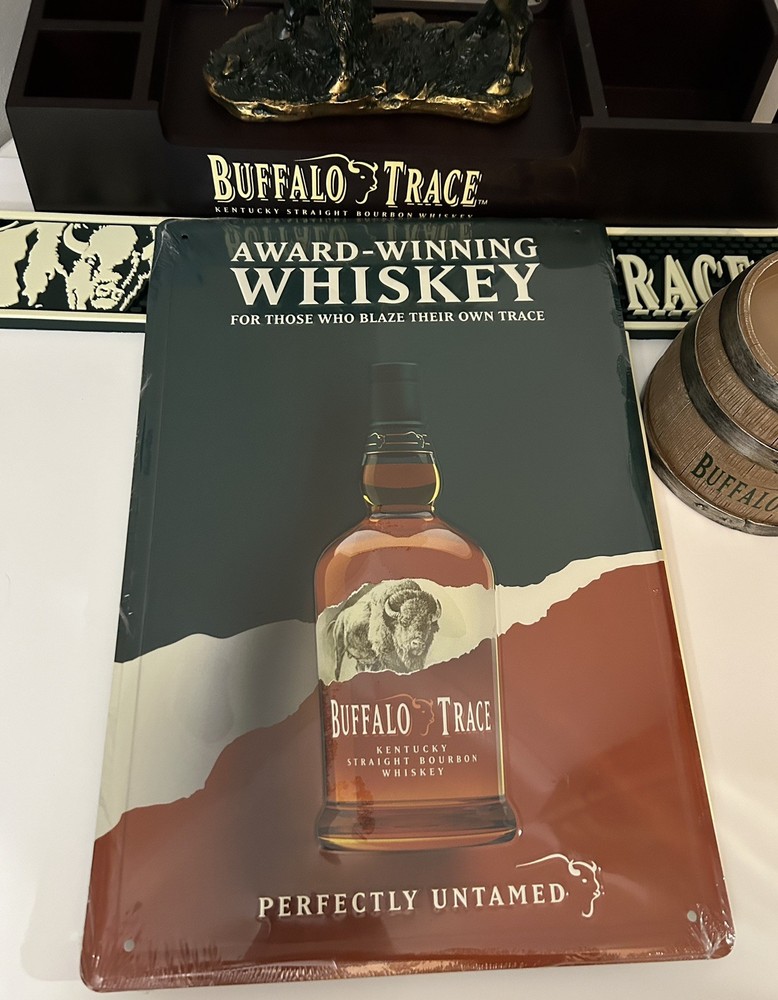 Buffalo Trace Kentucky Bourbon Whiskey Bar Bundle