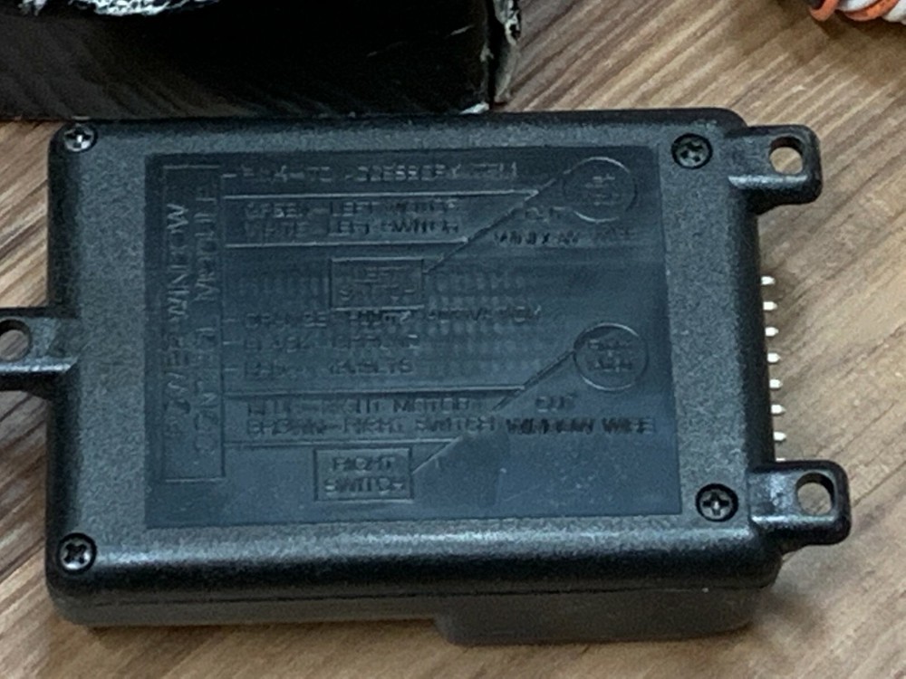 Window Roll Up Controller Module for 2 Windows Roll Up or Roll Down New Open Box