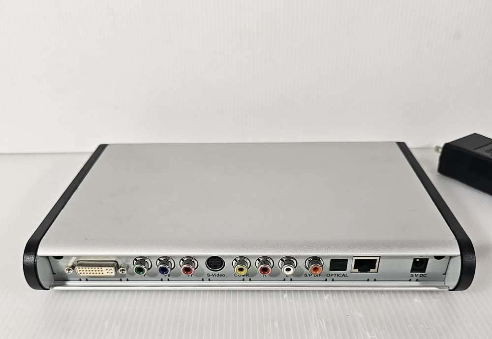Leviton Media Digital Player DP210 Silver