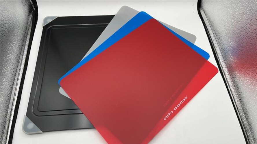 Cook's Essentials Defrosting Board with 3 Cutting Mats