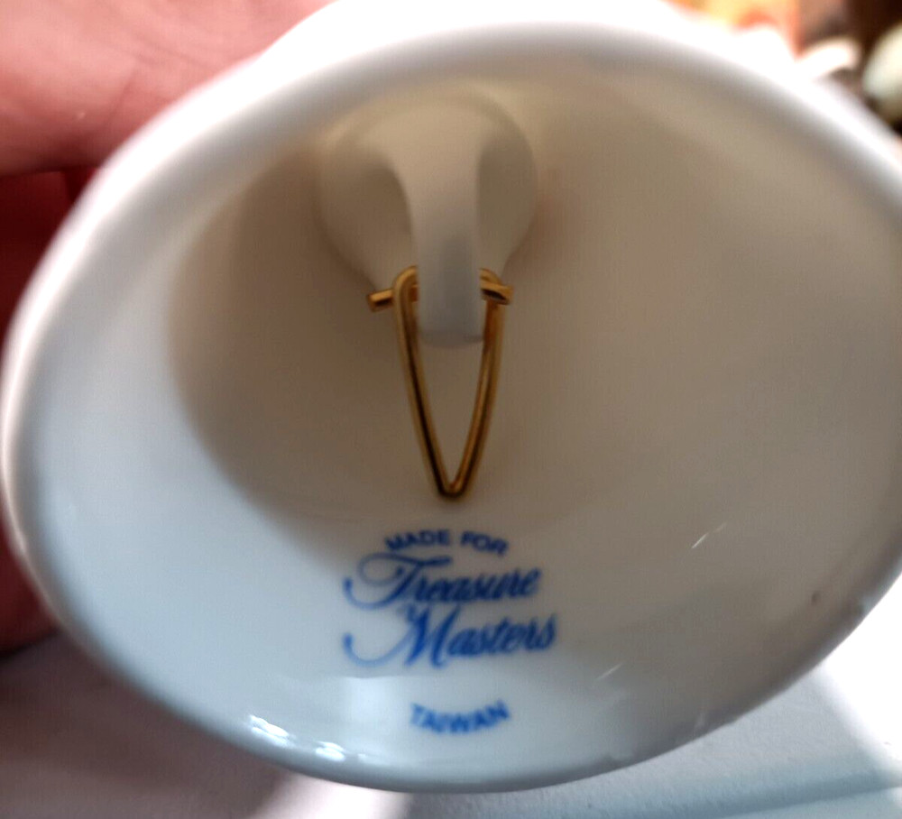 Treasure Masters Miniature Bell Love