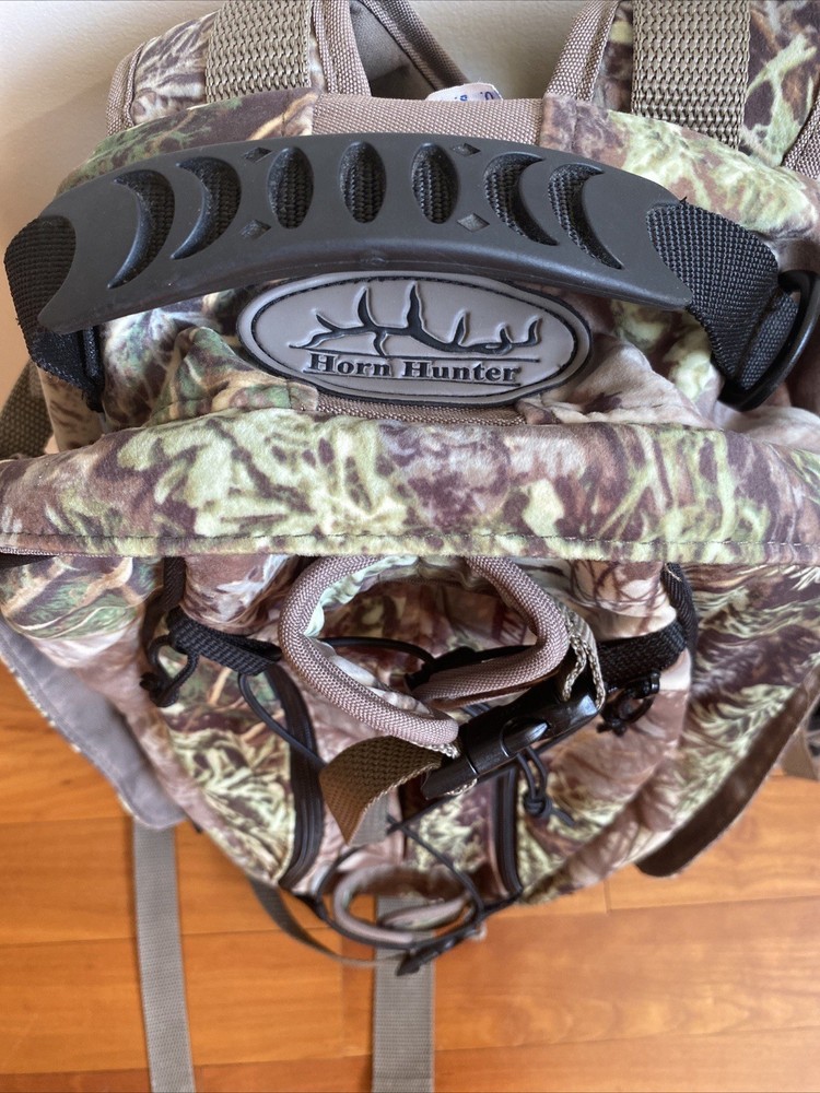 Horn Hunter Main Beam (?) Back Pack Mossy Oak Infinity