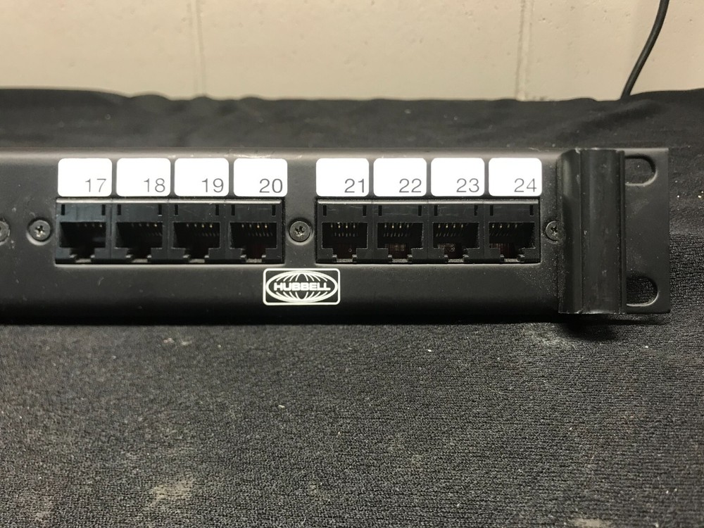 Hubbell Speedgain c5e+ 24-Port Patch Panel P5E24UE