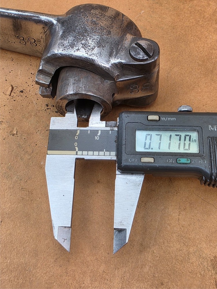 Milling Machine Knee Crank Handle & Swivel, MFG. UNKNOWN 38 SPRING LOADED