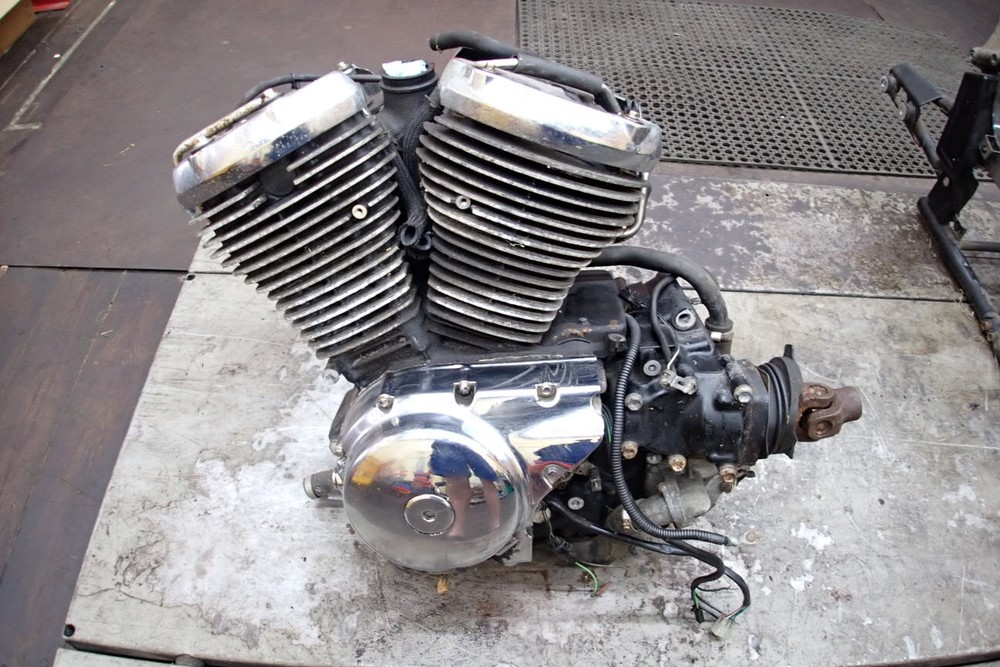 2003 SUZUKI VL800Z ENGINE W/ STARTER 170 175 COMPRESSION UNKNOWN MILES