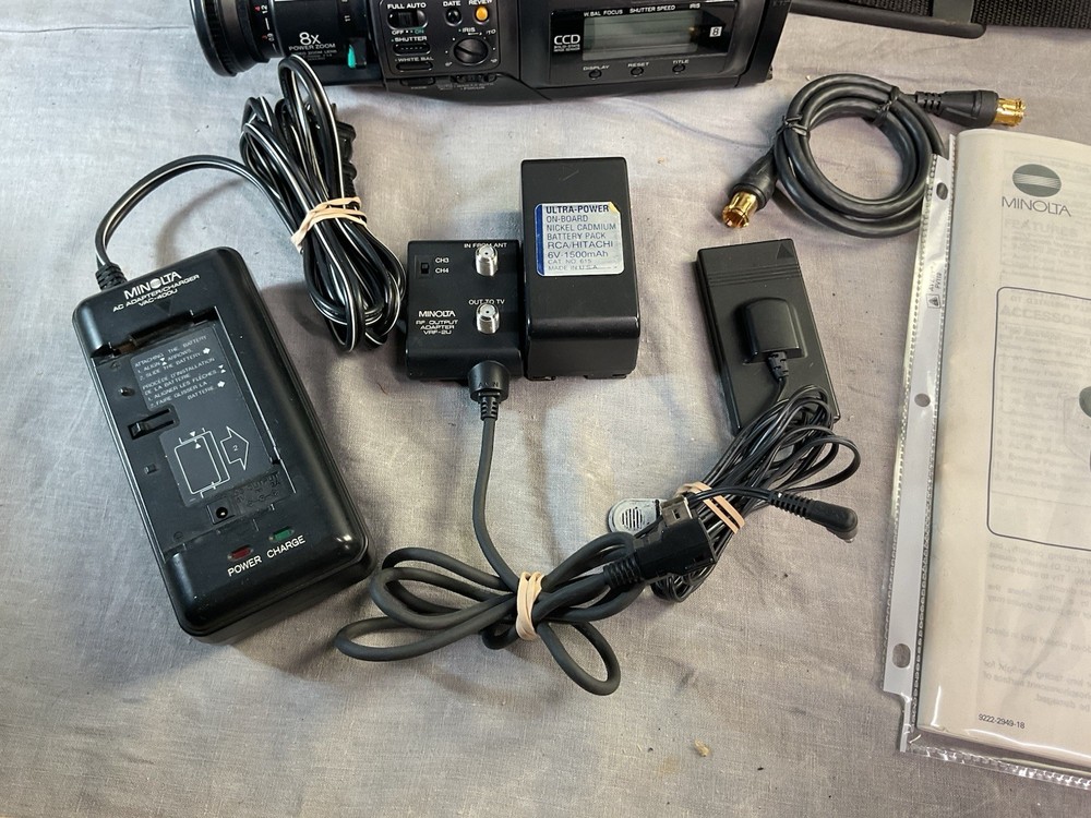 Minolta Master 8-308 Handheld 8x Optical Zoom Camcorder Bundle - Powers On