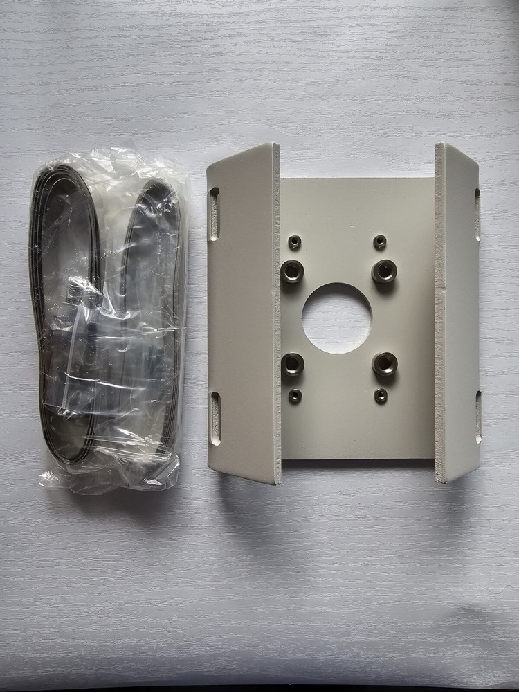 Bosch LTC 9213/01 Pole Mount Adapter