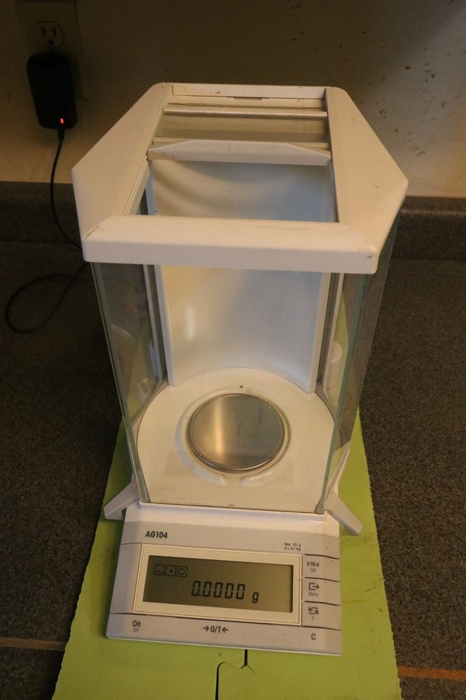 Mettler AG104 Analytical balance
