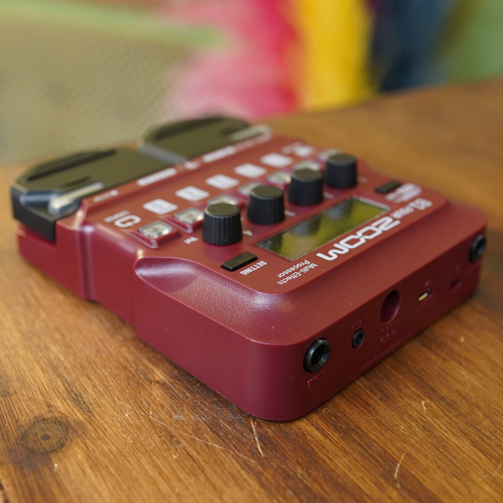 ZOOM B1 FOUR Red Base Multi Effects Processor Pedal Brand New