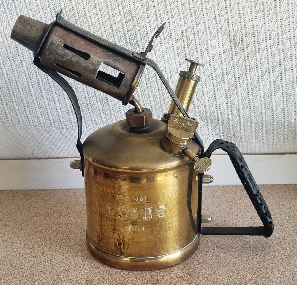 Original Primus 2 Pint Blow Torch