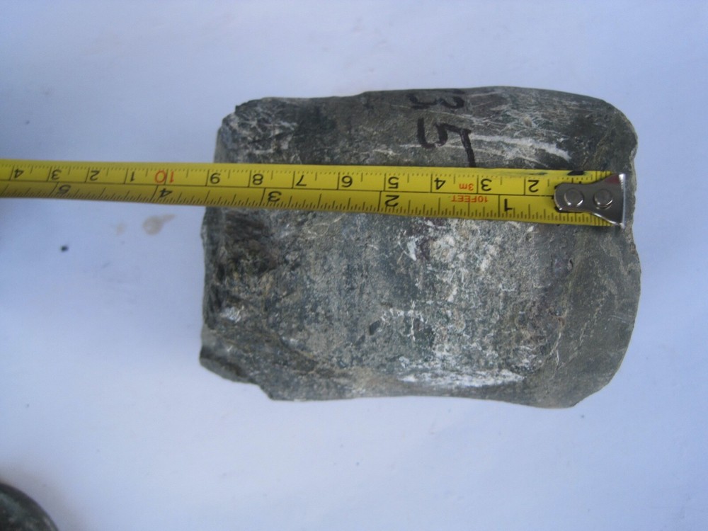 Large Core Sample Gray & Black 7473.5 5" x 3"