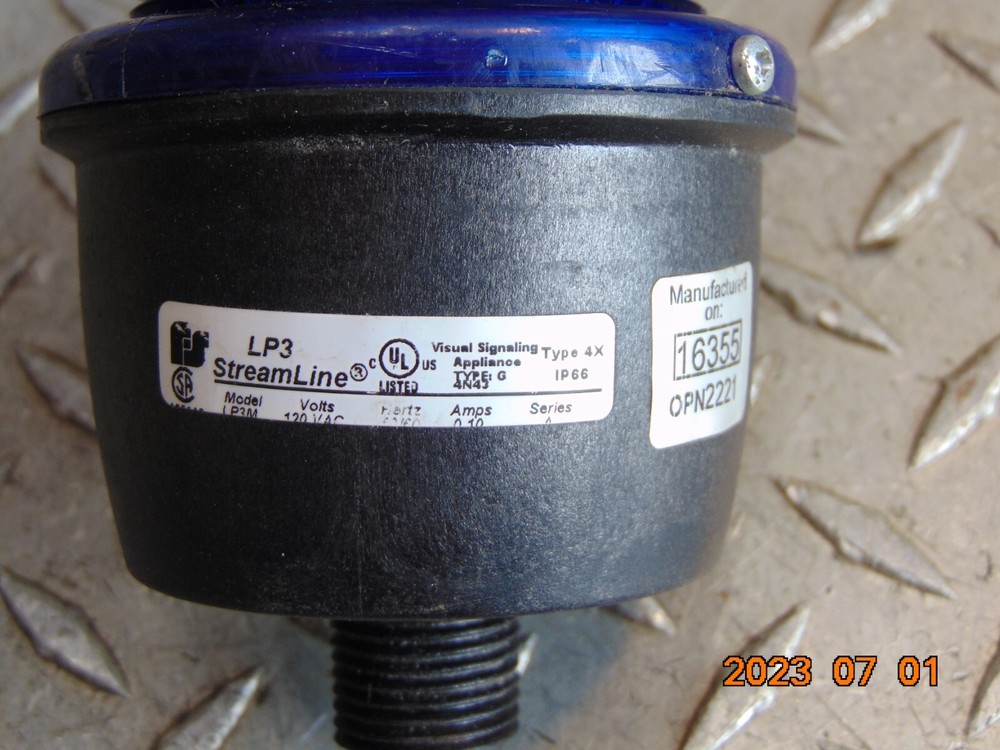 FEDERAL SIGNAL LP3M BLUE VISUAL SIGNALING LIGHT