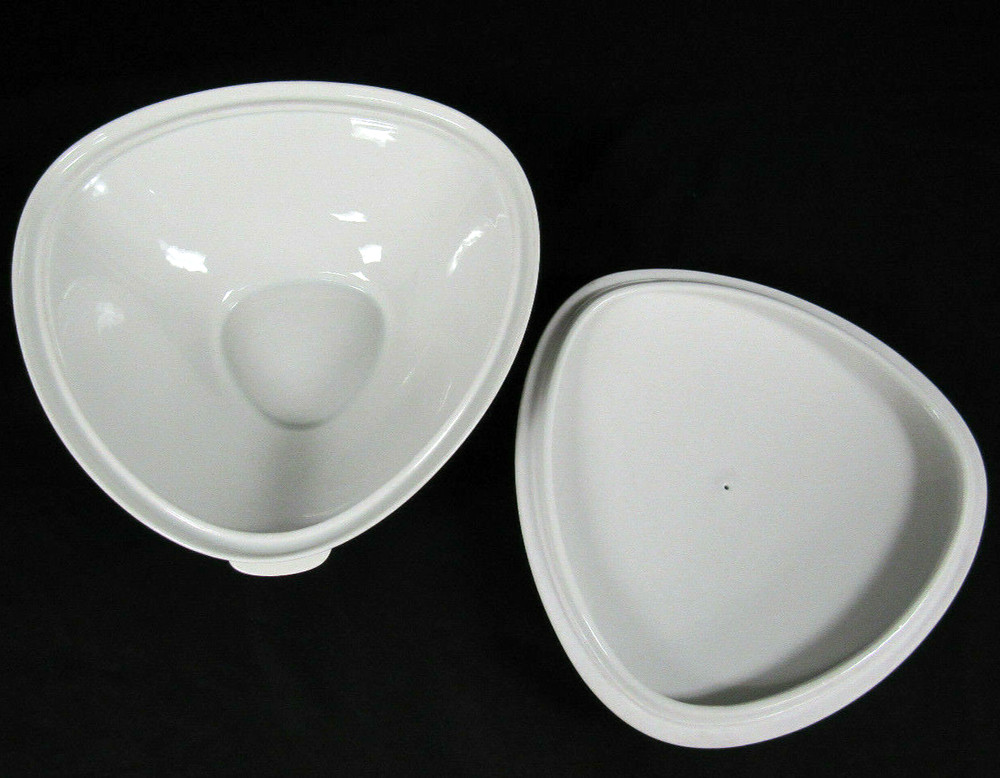 9" Hutschenreuther Selb Triangular Covered Vegetable Serving Dish Trend Pattern