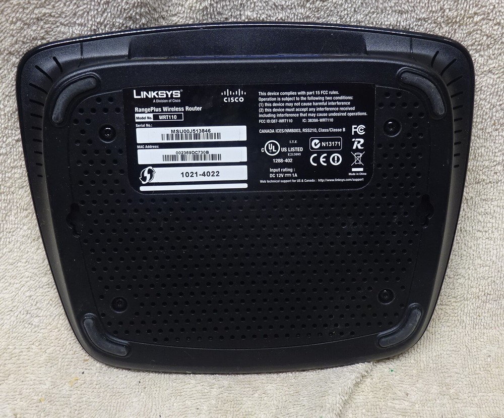 ** LINKSYS by CISCO - Range Plus - WIRELESS ROUTER - Number WRT 110 **