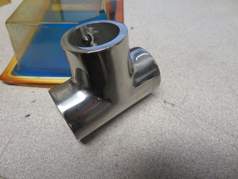NOS Whitecap 7/8" 90 Degree Tee SS Rail Fitting #6043C
