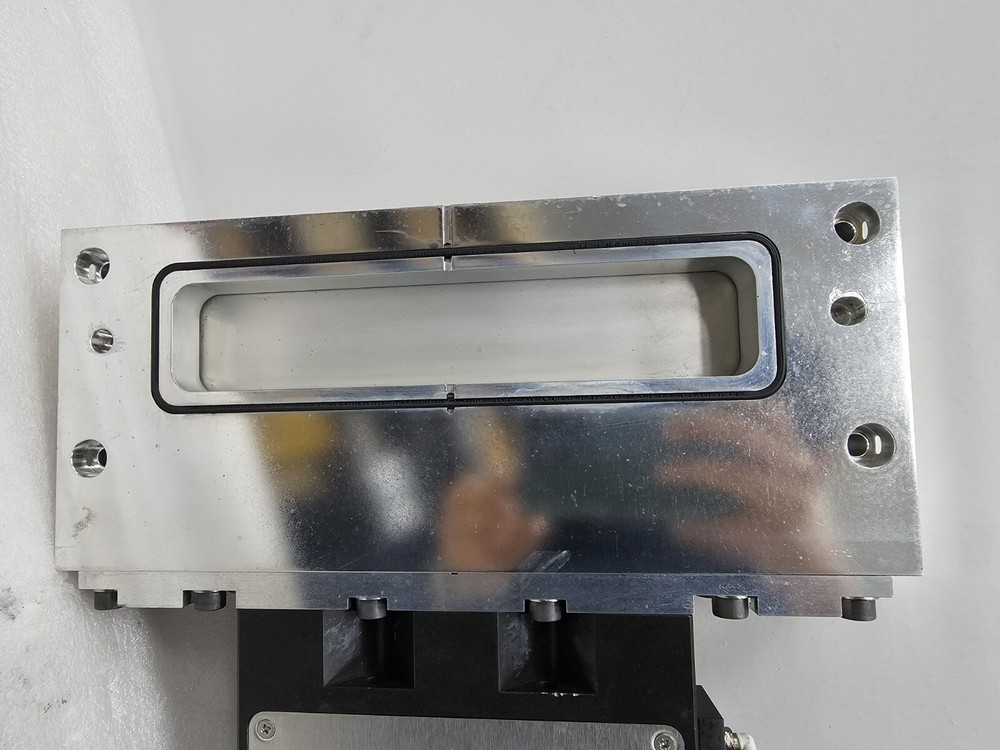 1PC VAT 02010-BA24-0001 Rectangular Gate Valve