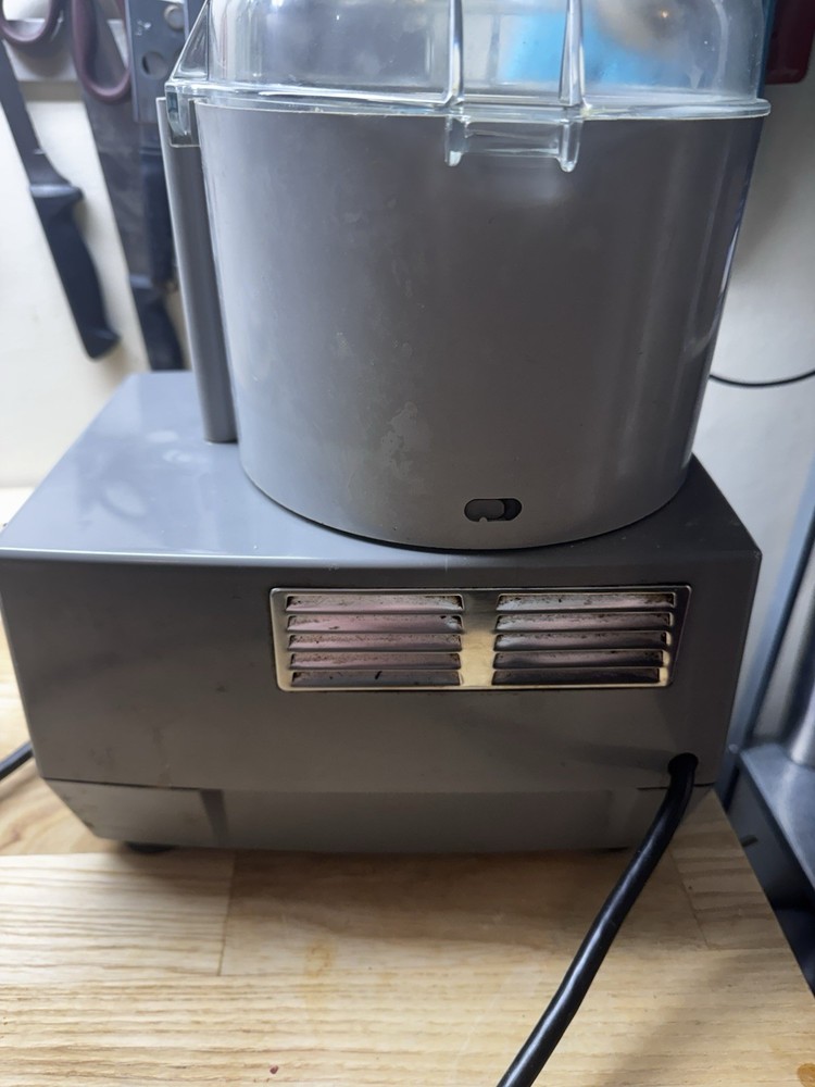 Robot Coupe R101 Plus. Tested and Working