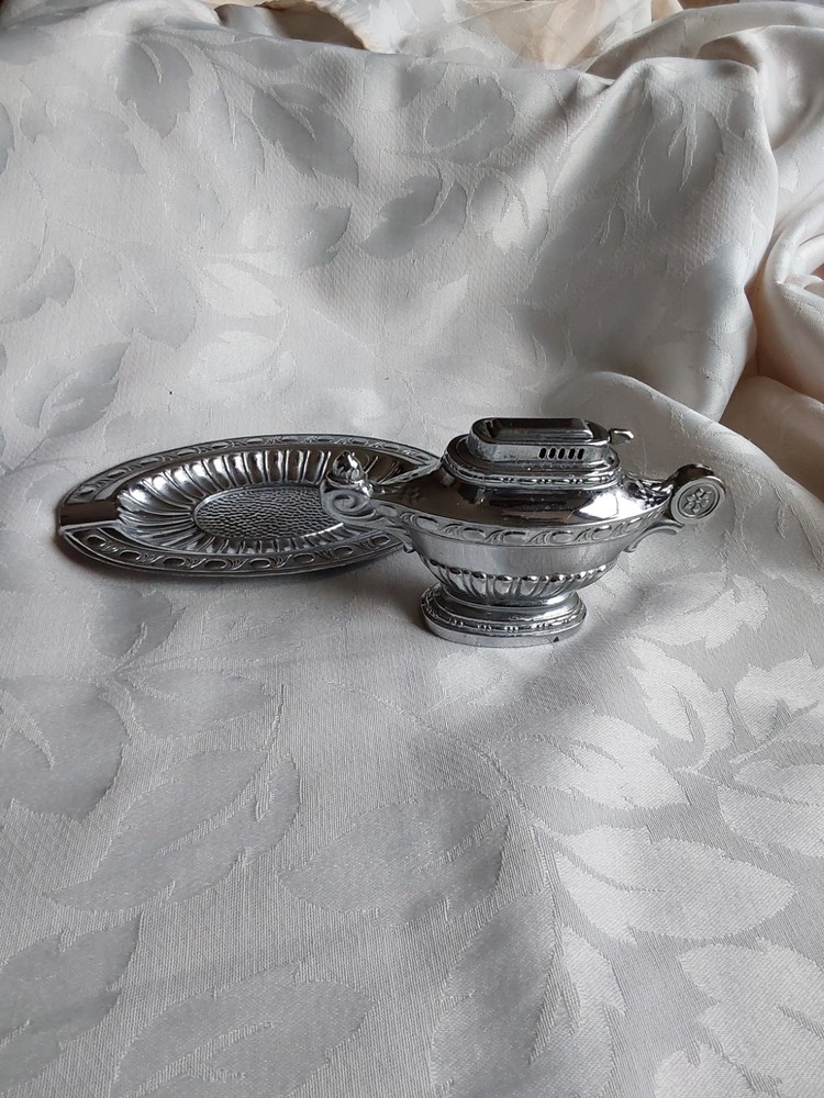 Vintage Ronson Tropicana Cigarette Lighter And Ashtray