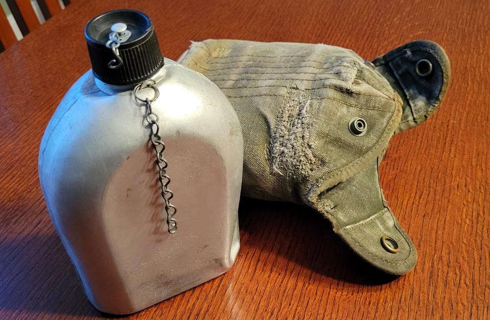 US Army Canteen & Cover