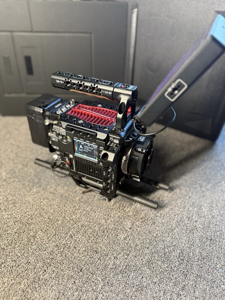 RED V Raptor 8K VV + Accessories