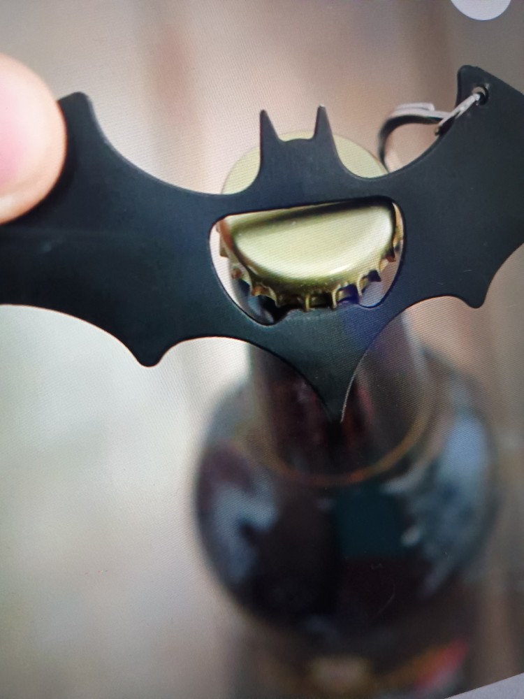Batman Multi-tool Keyring bottle opener screwdriver NEW