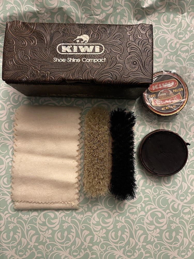 Kiwi Shoe Shine Compact Lightly Used