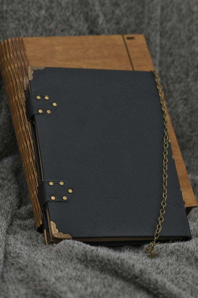 'The Chronicles of Nilfgaard' Handmade leather notebook