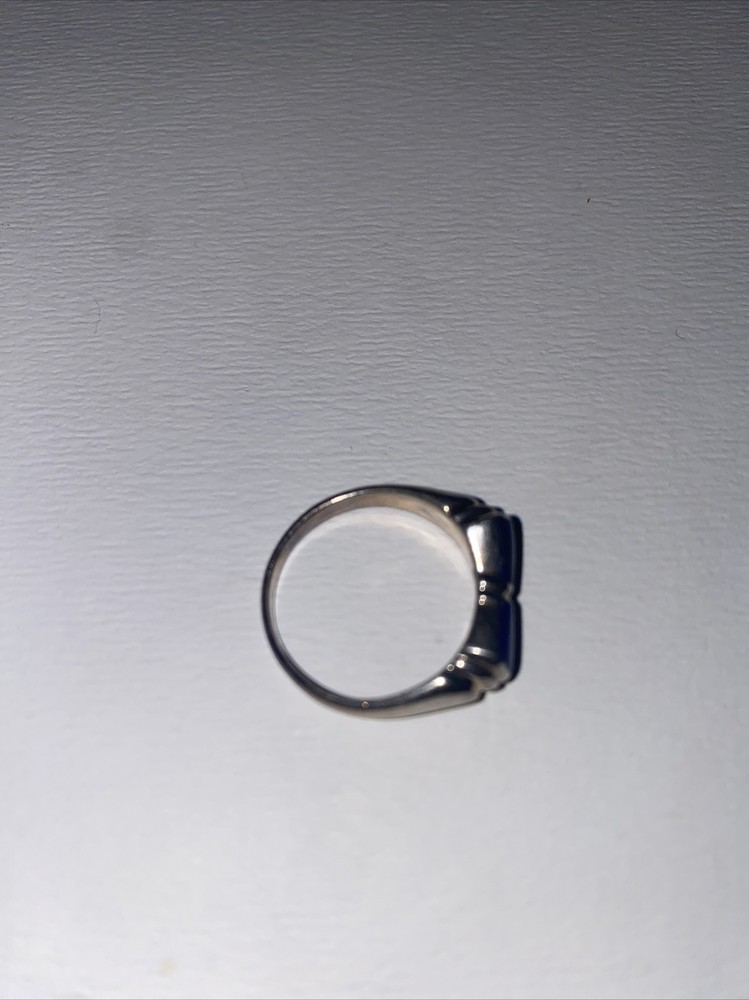 Vintage Sterling Silver Ring Size 7.75
