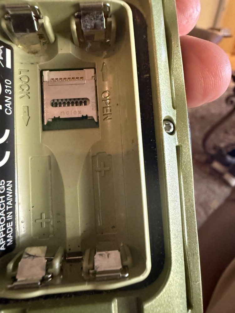 Garmin Approach G5 Handheld Golf GPS Rangefinder