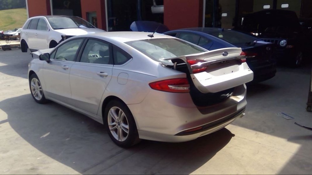 FUSION 2018 Air Shutter 603816