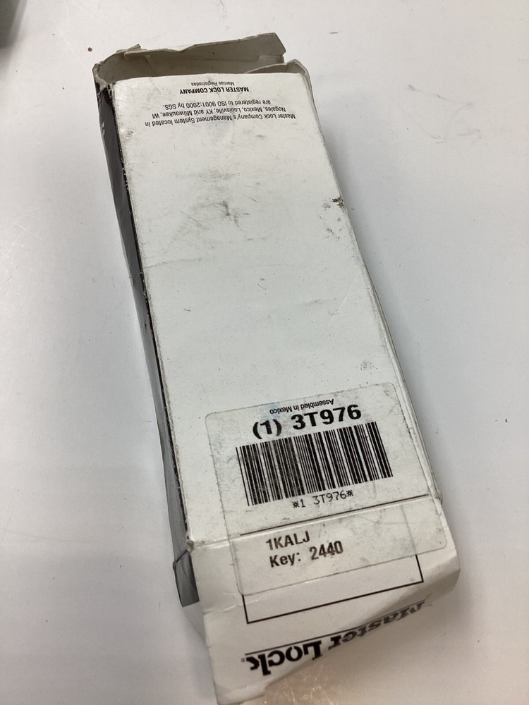 Master Lock Genuine OEM Padlock Keyed Alike Long Shackle Rectangular 1KALJ 3T976